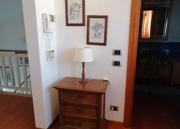Lucy\'S House Appartamento Per Locazione Turistica